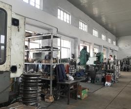 油泵事業部(bù)生産車間