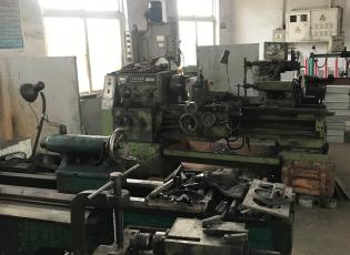 油(you)泵事業部(bu)生産車間(jiān)